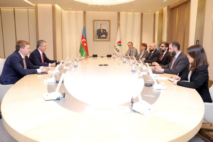 SOCAR-ın prezidenti “DeGolyer and MacNaughton” şirkətinin sədri ilə görüşüb